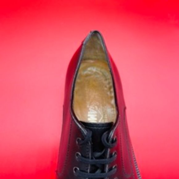 Salvatore Ferragamo Oxfords 8.5